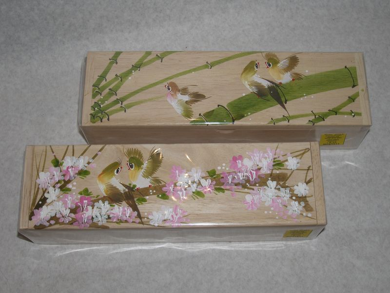Box maľovaný - na perá