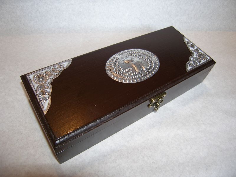 Box šperkovnica tmava s plieškom 28*11*6