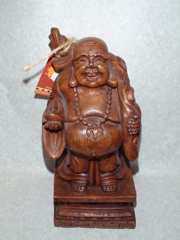 Budha na podstavci 20 cm