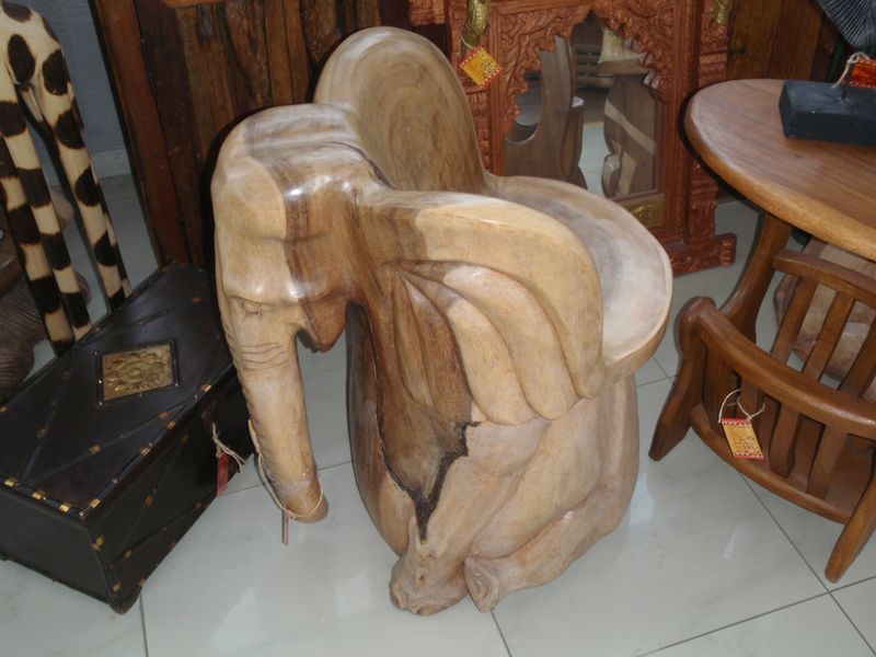 Stolička slon drevo