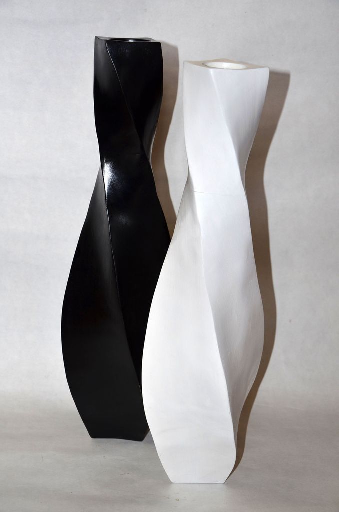 Váza biela točená 12,5*50 cm