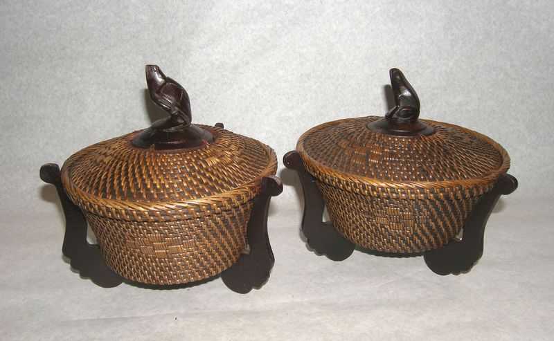 Pruteny košik s vrchnákom - žaba