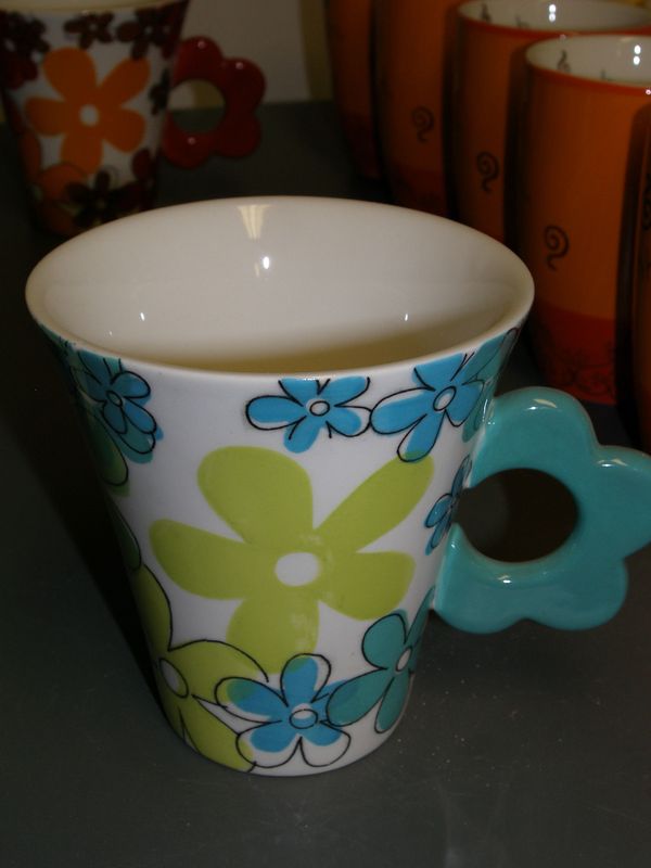 Keramika hrnček kvietok uško kvietky zeleny