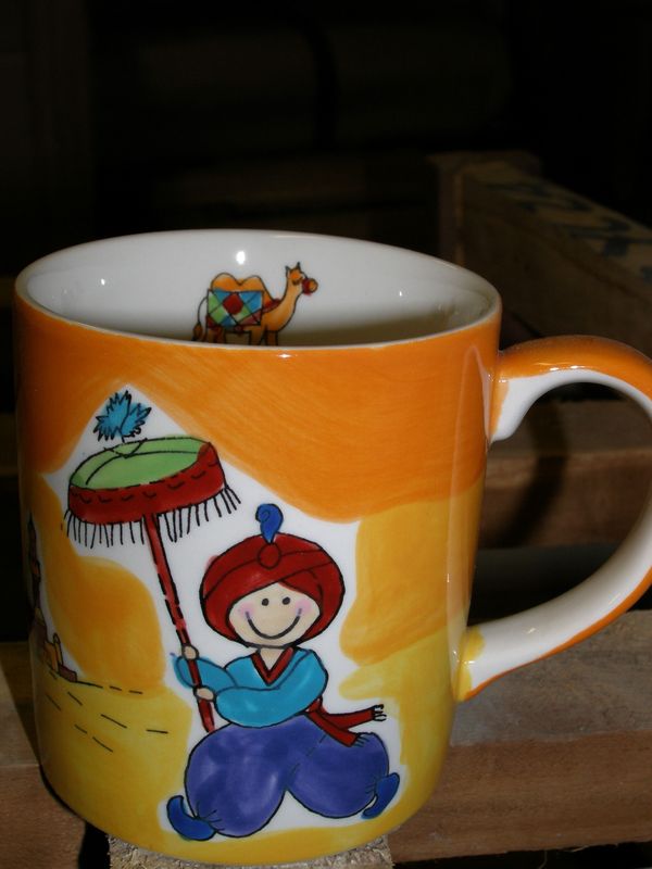 Keramika hrnček žlty aladin,ťava