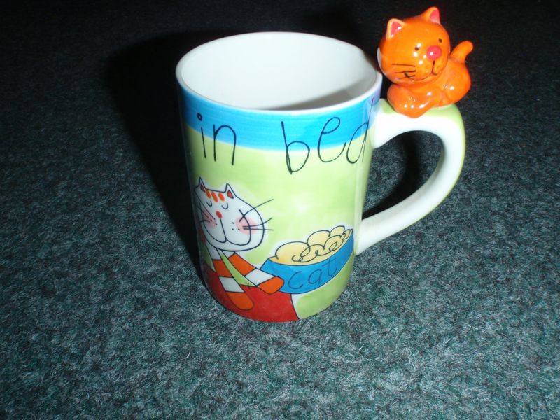 Keramika hrnček oranžova mačka - zeleny