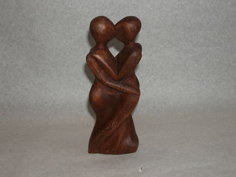 Milenci dance spojené ruky 15 cm