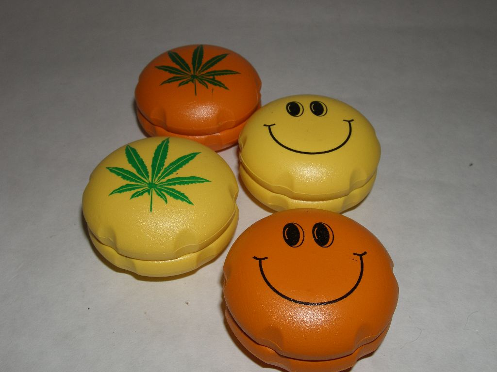 Miešačka s potlačou, "jo - jo" magnet