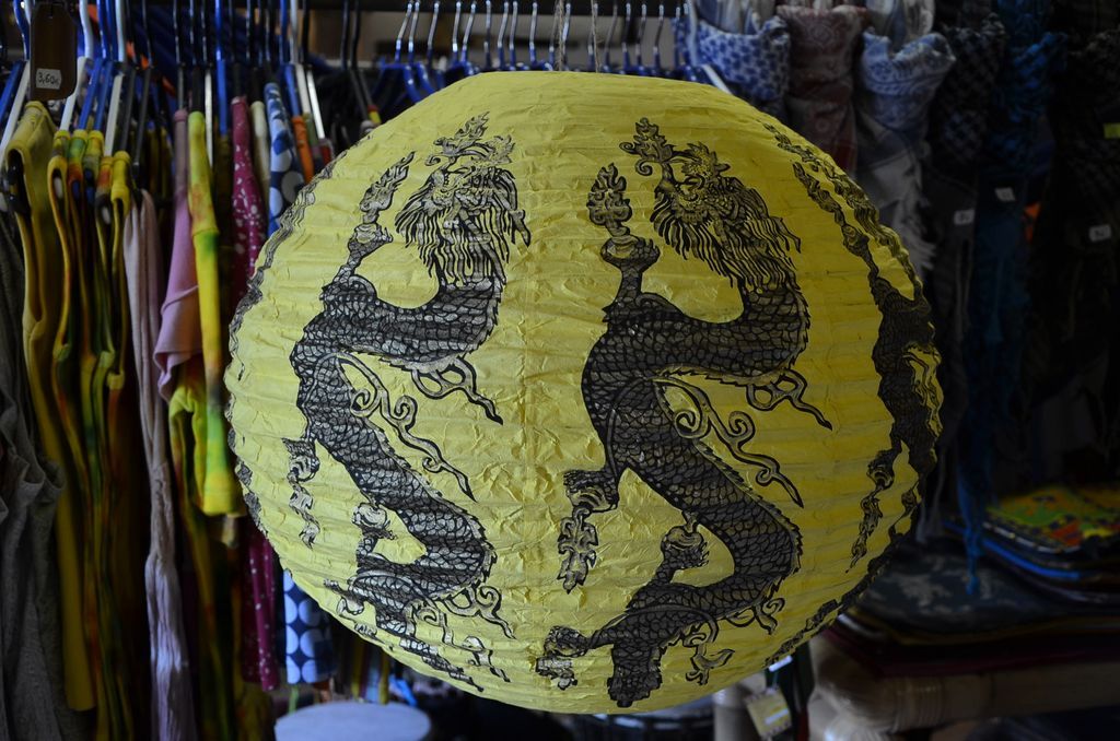 Lampion guľa XL dragon žltý